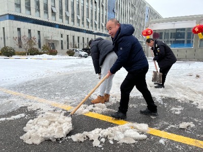扫雪1.jpg