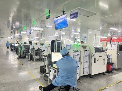 SMT贴片加工生产车间_安徽英特丽电子.jpg